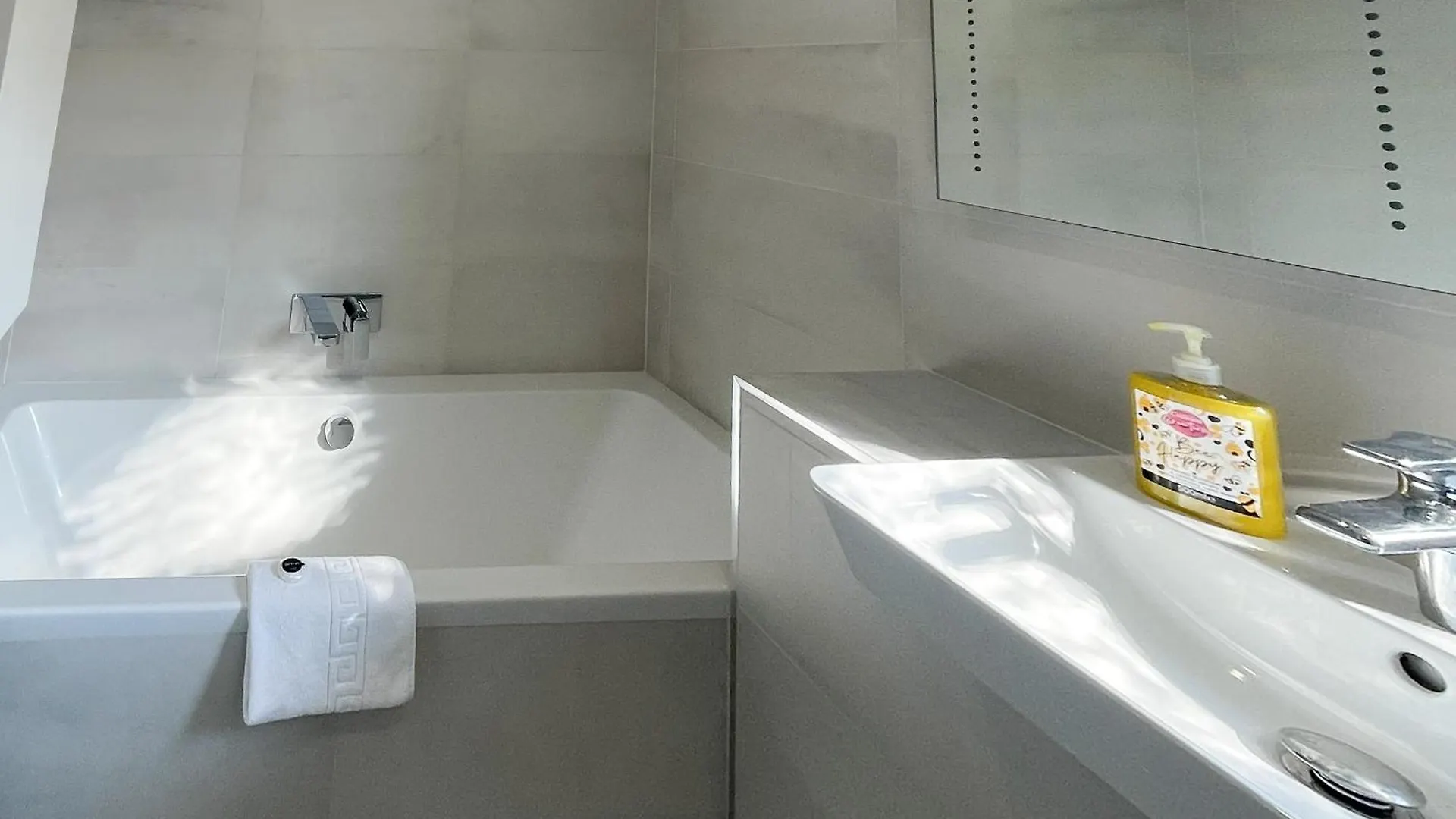 Modern Stylish 2 Bed House In Charming Fen Ditton Village Cambridge  Cambridge (Cambridgeshire)