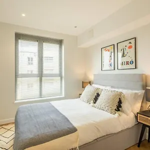Executive 2br Next To Station + Parking Cambridge (Cambridgeshire)